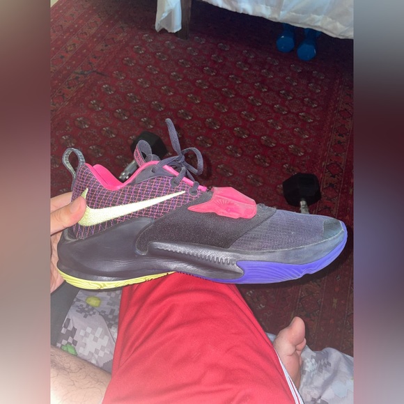 Nike Zoom Freak 3’s “Cave Purple” for sale - Picture 3 of 5